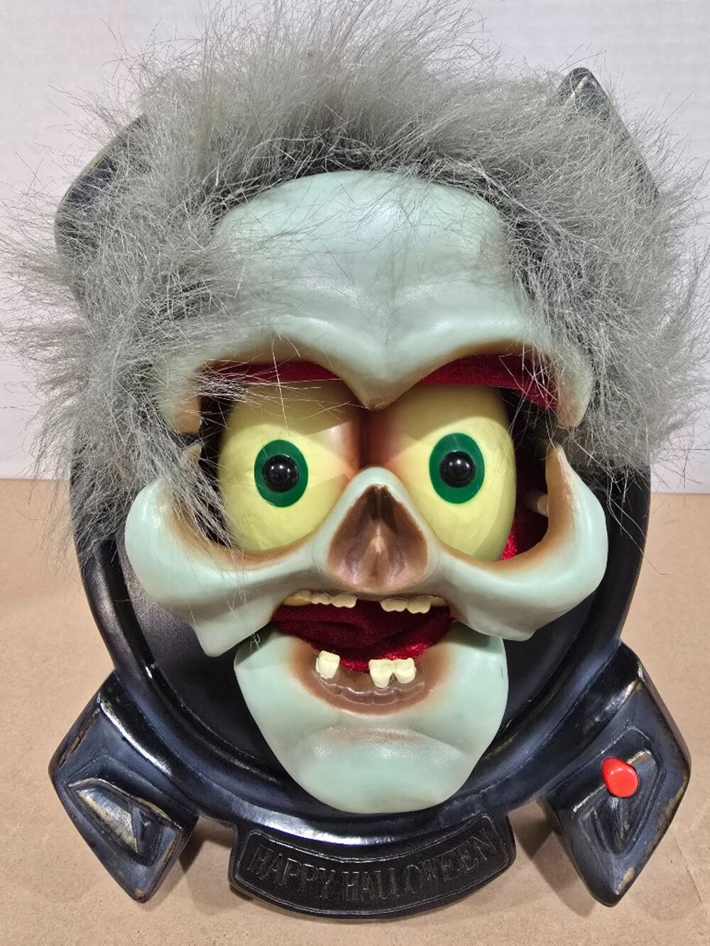 Vintage Rare Gemmy Halloween Happy Mask Face Monster Scary Motion Sensor Works
